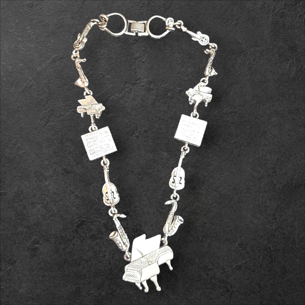 Vintage 1995 BG Signed Music Charm Necklace‎ Silver Tone Musical Instruments